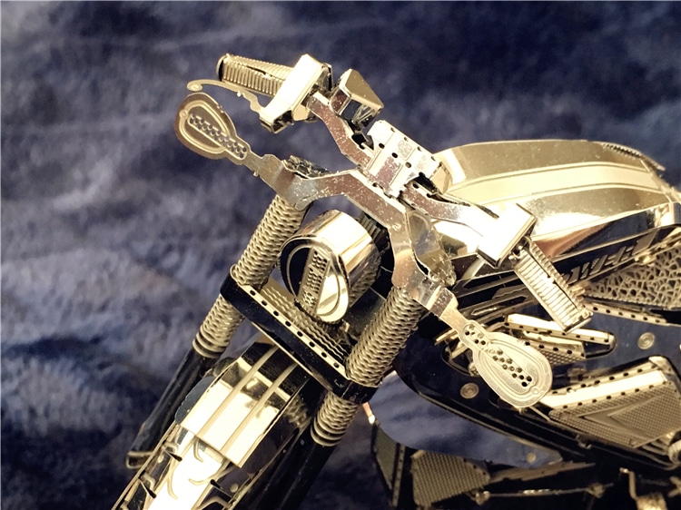 Maquette moto metal a monter 39