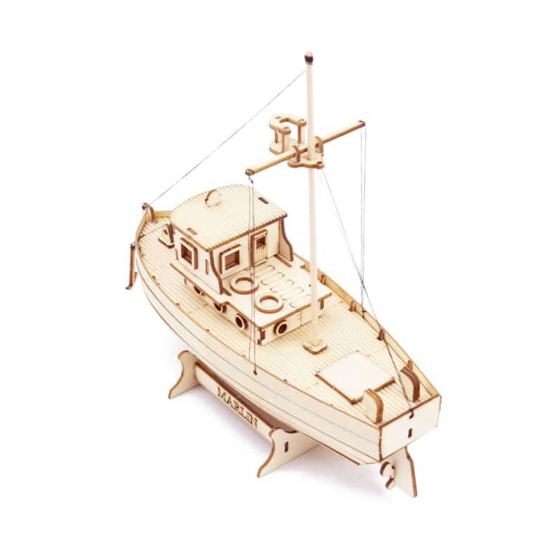 Maquette de bateau de peche en bois à construire 2